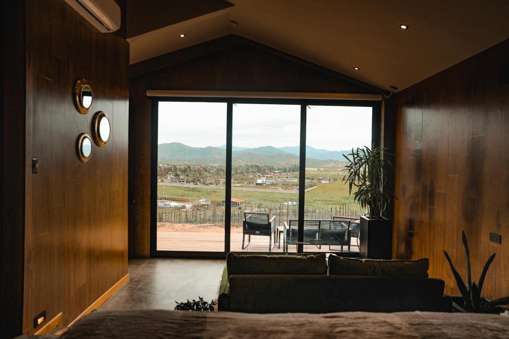Bajo Estrellas Hotel Contemporaneo Valle de Guadalupe Exterior photo